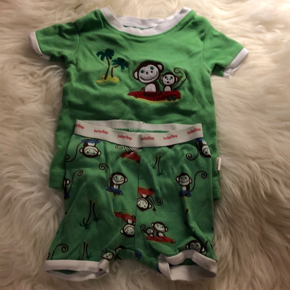 Green monkey outfit